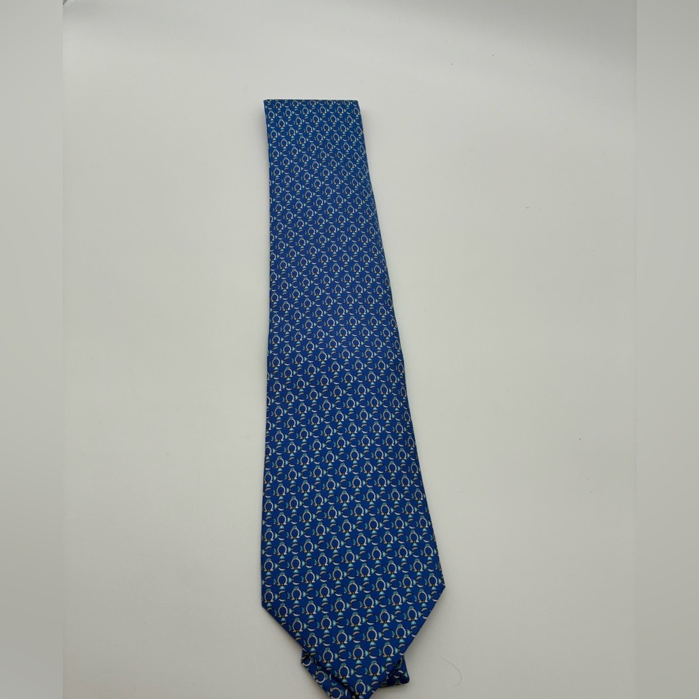 NWOT Salvatore FERRAGAMO Elegant Blue Patterned Men's Tie